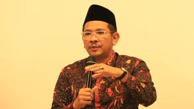 
Direktur Jenderal Bimbingan Masyarakat Islam Kemenag, Abu Rokhmad. (foto : Kemenag)