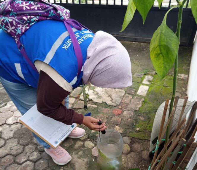 
					Dinkes Tangsel Himbau Warga Waspada DBD dan Lakukan PSN 3M Plus