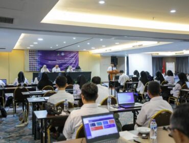 Suasana pelatihan pengelolaan sistem Data Pokok Pendidikan (Dapodik) dan Learning Content Management System (LCMS). (Foto : Humas Kemensos)