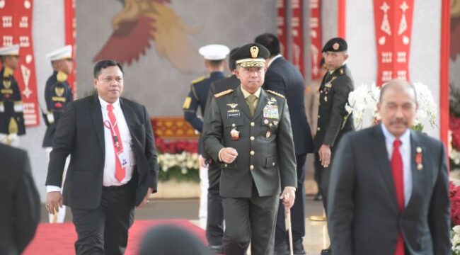 Panglima TNI Jenderal TNI  Jenderal TNI Agus Subiyanto saat menghadiri Sidang Tahunan MPR RI, . (Foto : Puspen TNI)