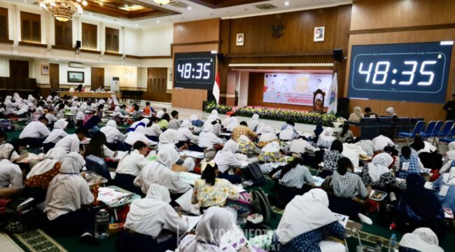 Para peserta lomba Hari Anak Jakarta Membaca (Hanjaba) 2025, saat mengikuti lomba. (Foto : Kominfotik Pemkot Jakpus)