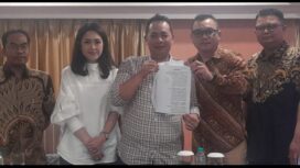 Muhammad Marzuki  bersama dengan pengacaranya  Ruben Siregar. (foto : Ist)