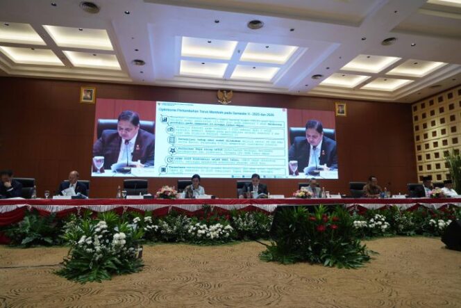 
Menko Perekonomian Airlangga Hartarto saat menyampakan Rancangan APBN dan Nota Keuangan Tahun Anggaran 2026. (Foto : Humas Kemenko Perekonomian)