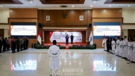 Wali Kota Jakarta Pusat Arifin saat mengukuhkan Paskibraka 2025. (Foto ; Kominfotik Pemkot Jakpus)