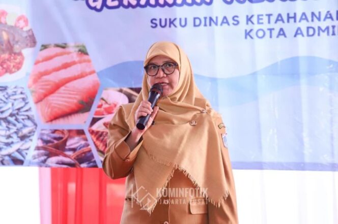 
Kasudin KPKP Kota Administrasi Jakarta Pusat Penty Yunesi Pudjiastutisaat memberikan sambutan dalam acara  Geamrikan. (Foto: Kominfotik Pemkot Jakpus)