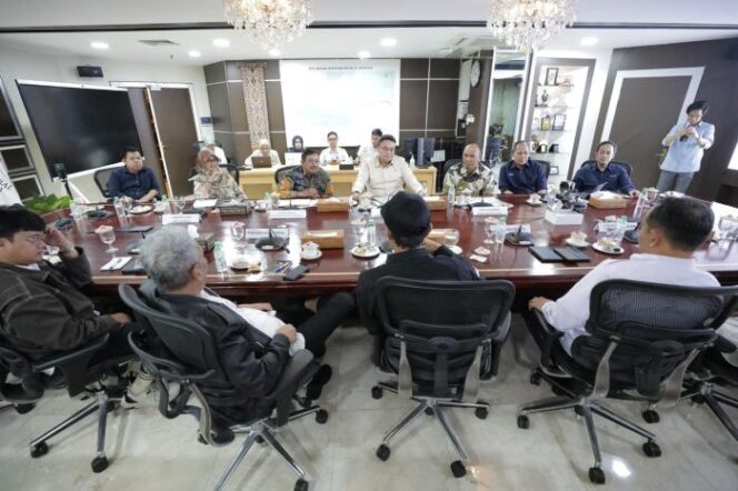 
Suasana pertemuan antara Kemensos dengam Komdigi. (Foto : Humas Kemensos)