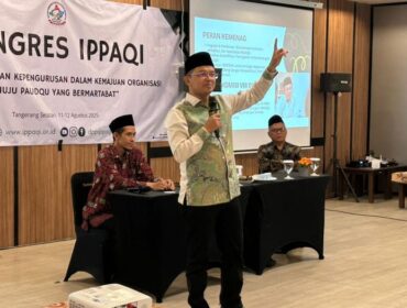  Anggota Komisi VIII DPR RI Fraksi PKB, KH Maman Imanulhaq saat memberikan n sambutan dalam acara   Kongres Ikatan Pendidik PAUD Al-Qur’an Indonesia (IPPAQI) di Wisma Syahida Inn, Tangerang, Selasa (12/8/2025). (Foto : Is)