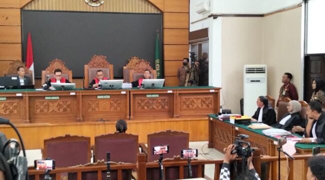 Suasana jalannya persidangan Nikita Mirzani di Pengadilan Negeri Jakarta Selatan. (Foto : Sirhan/Jejaknarasi.id)