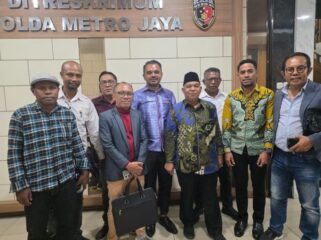 Para Pengacara dari Forum Pemuda NTT yang siap membela terduga pembunuh Kacab BRI. (Foto; : Ist)