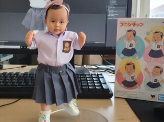 Tangkapan layar contoh miniatur figura berjoget
