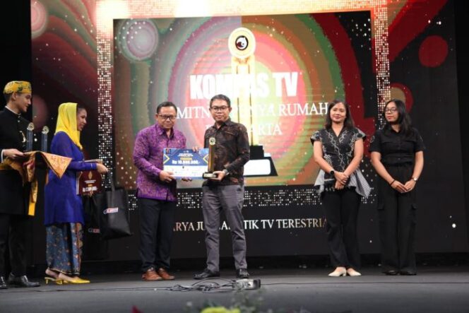 
					Suasana penyerah penghargaan kepada para pemenang MHT Awards 2025. (Foto: PWI Jaya)
