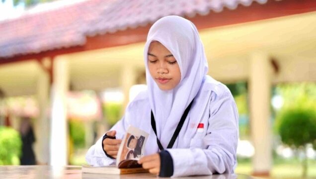 Adelia siswa sekolah rakyat di bekasi (Foto:Kemensos)