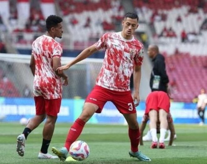 
					Kapten Timnas Indonesia  Senior Jay Idzes  mejadi salah satu pemain yang tiba di Surabaya . (Foto : IG Jayidzes)