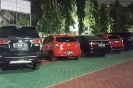 Sejumlah Mobil yang disita KPK dalam Kasus dugaan Krupsi CSR BI_OJK. (Foto : Ist)