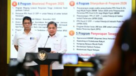 Menko Perekonomian  Airlangga Hartarto bersama Menkeu Purbaya Yudhi Sudewo saat memberikan keterangan kepada awak media usai rapat kabinet di Istana Minggu (14/9/2025). (Foto : Kenenko Perekonoimian)