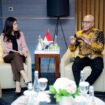 Menteri Komunikasi dan Digital (Menkomdigi) Meutya Hafid saat menerima Ketua PWI Pusat  terpilih Akhmad Munir . (Foto : PWI)