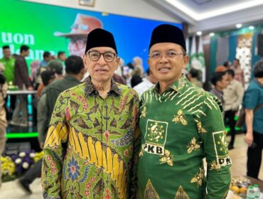 Wakil Sekretaris Dewan Syuro DPP PKB, Dr. KH. Maman Imanulhaq (Kanan) bersama Mantan Ketua Umum PKB, Prof. Dr. KH. Alwi Shihab . (Foto : Ist)