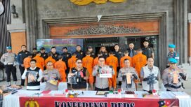 Kapolda Bali Irjen Pol Daniel Adityajaya S.H., S.I.K., M.Si.,saat memberikan keterangan kepada wartawan dalam konferensi pers. (Foto: Div Humas Polda Bali)