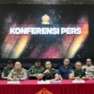 Kepala Pusat Penerangan TNI (Kapuspen TNI) Brigjen TNI (Mar) Freddy Ardianzah saat memberikan klarifikasi sekaligus konferensi pers. (Foto :Puspen TNI)