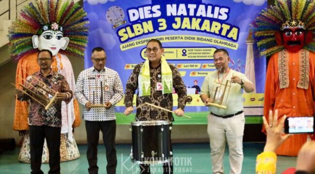 Wali Kota Jakarta Pusat Arifin saat membuka  Dies Natalis SLBN 3 Jakarta Pusat. (Foto; Kominfotik Jakpus)