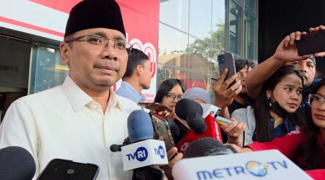 Mantan Menteri Agama Yaqut Cholil Qoumas (Gus Yaqut).
saat memberikan keterangan usai diperiksa KPK . (Foto: Ist)