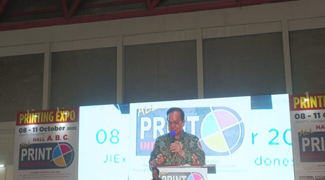 Chief Executive Officer Krista Exhibitions, Daud D. Salim, saat memberikan pambutan pada pembukaan ALLPrint Indonesia 2025. (Foto: 1st)