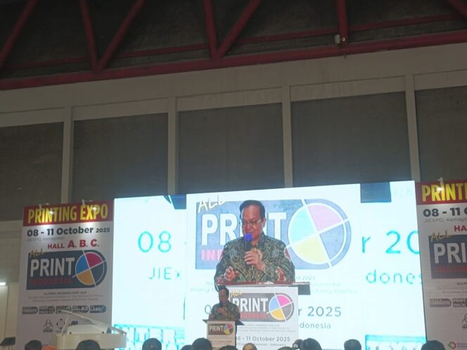 
					Chief Executive Officer Krista Exhibitions, Daud D. Salim, saat memberikan pambutan pada pembukaan ALLPrint Indonesia 2025. (Foto: 1st)