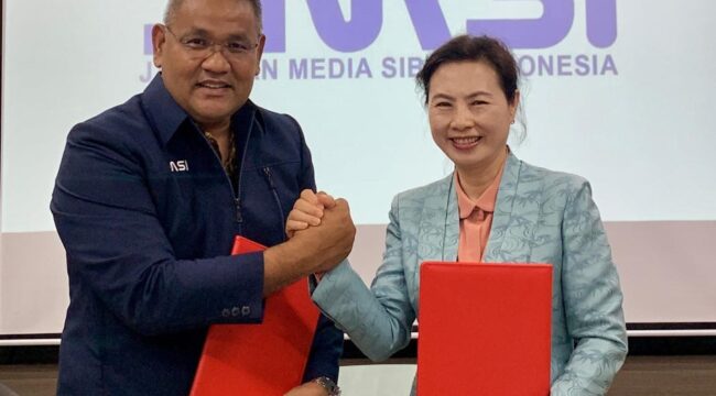 Sekretaris Eksekutif ACJA Wu Xu bersama Ketua Umum JMSI Teguh Santosa