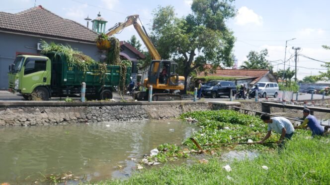 
					Pemkab Sidoarjo Fokus Jaga Kebersihan Sungai untuk Cegah Banjir