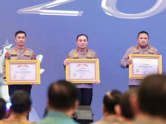 
					Polda Jatim Raih Penghargaan Pelayanan Publik dan Inovasi di Ajang Kompolnas Award 2025