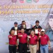 Inspektur Jenderal (Irjen) TNI Laksdya TNI Hersan, S.H., M.Si., M.Tr.Opsla mewakili Panglima TNI saatb menghadiri acara Open Tournament Berkuda Piala. Panglima TNI. (Foto : Puspen TNI )  