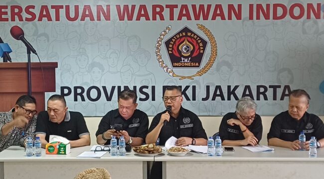 Ketua PWI Jaya Kesit B Hamdoyo saat memberikan sambutan. (Foto : PWi)