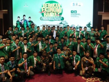 Menteri Pertanian Andi Amran Sulaiman saat berfoto bersama dengan Jajaran GP Ansor. (Foto : Humas Kementan )