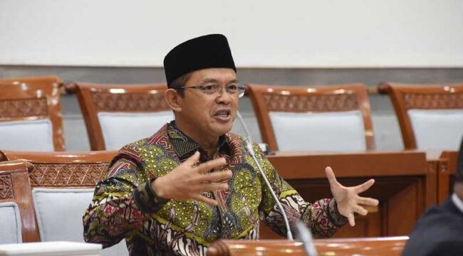 Pengasuh Pondok Pesantren Al Mizan Jatiwang Majalengka sekaligus Angoota DPR RI KH Maman Imanulhaq. (Foto : ist)
