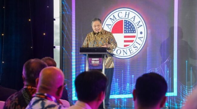 Menteri Koordinator Bidang Perekonomian Airlangga Hartarto saat memberikan sambutan dalam acara 13th US-Indonesia Investment Summit 2025 - Turning Headwinds into Opportunities: Unlocking Investment Potential to Power Indonesia’s Growth, Senin (17/11/2025).. (Foto : Humas Kemenko Perekonomian )