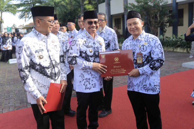 
					Gubernur Banten Apresiasi Kerja Sama 63 BKK SMK Tangerang dan P3MI untuk Program Gampang Kerja Berkelanjutan