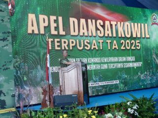 Kasum TNI Letjen TNI Richard Tampubolon saat memberikan sambutan mewakili Panglima TNI Jenderal TNI Agus Subiyanto dalam acara Apel  Komandan Satuan Komando Kewilayahan (Dansatkowil) Terpusat Tahun 2025 y. (Foto: Puspen TNI)