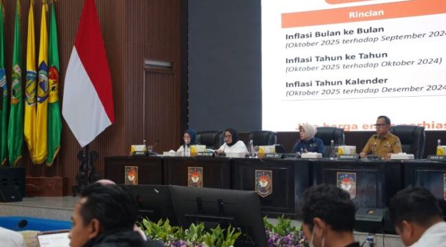 Wakil Kepala Badan Gizi Nasional Nanik Sudaryati Deyang saat mengikuti  Rapat Koordinasi Pengendalian Inflasi Daerah tahun 2025, di Kementerian Dalam Negeri, Jakarta, Senin (17/11/2025).. (Foto : Humas BGN)