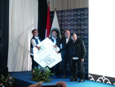 Kepala BGN Dadan Hindayana saat meluncurkan Call Center 127. (Foto : Humas BGN)