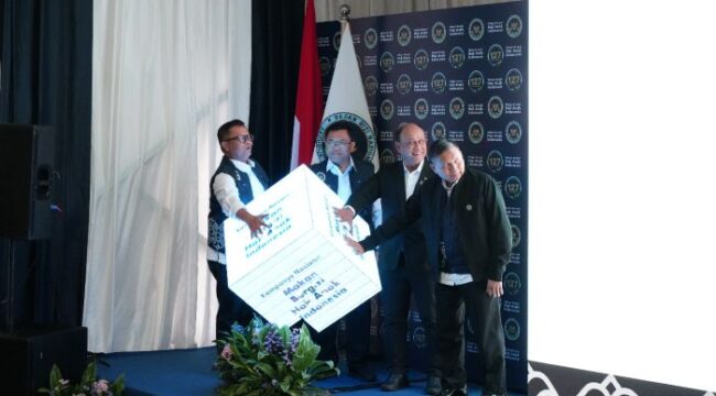 Kepala BGN Dadan Hindayana saat meluncurkan Call Center 127. (Foto : Humas BGN)