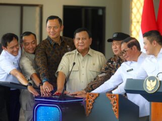 Presiden Prabowo Subianto saat meresmikan Stasiun Tanah Abang Baru. (Foto