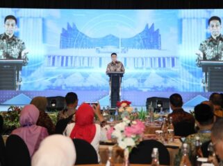 Wakil Menteri Dalam Negeri (Wamendagri) Akhmad Wiyagus saat memberikan arahan kepada para peserta Rakor Pengembanga SDM Aparatur Pemerintahan dalam Negeri. (Foto : Pispen Kemendagri)