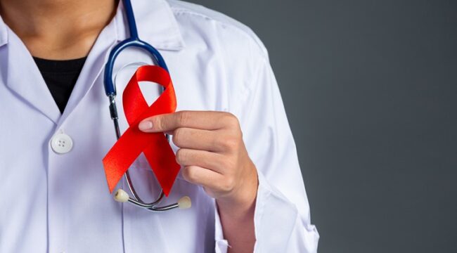 Ilustrasi: Mitos vs Fakta HIV/AIDS (Foto: 1st)