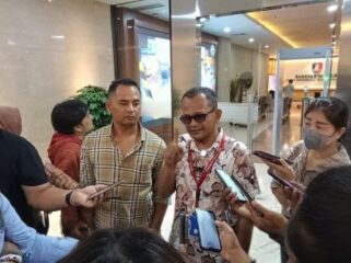 Ahmad Iskandar Tanjung saat meberikan keterangan kepada awak media, usai mel;aporkan pembuat konten Hoaks tentang dirinya. (Foto : Ist)