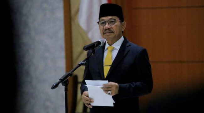 Wali Kota Tangerang, H. Sachrudin saat melantik 61 Pejabat Pemkot Tangerang. (Foto: Istimewa)