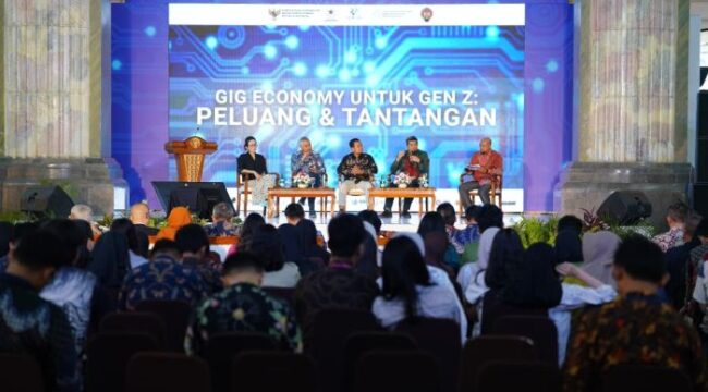 Suasana Talk Show dalam rangkain kegiatan “Pelatihan Gig Economy bagi Gen Z”, . (Foto: Humas kemenko )