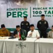 Ketua Umum Pengurus Besar Nahdlatul Ulama (PBNU) KH Yahya Cholil Staquf (Gus Yahya) saat memberikan keterangan kepada wartawan dalam konferensi pers Harla NU ke-100. (Foto: PBNU)