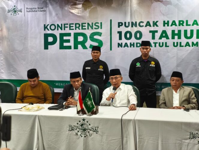 
					Ketua Umum Pengurus Besar Nahdlatul Ulama (PBNU) KH Yahya Cholil Staquf (Gus Yahya) saat memberikan keterangan kepada wartawan dalam konferensi pers Harla NU ke-100. (Foto: PBNU)
