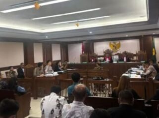 Ilustrasi : Sidang Gugatan PT CMNP . (foto : Ist)