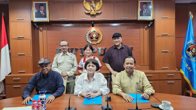 
					Para Dewan Juri Anugerah Jurnalistik Adinegoro 2025. (Foto : PWI Pusat) 